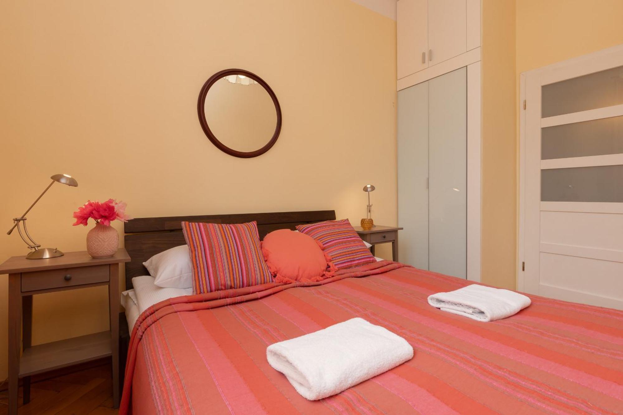 Warsaw New Town Square Apartment For 5 Guests By Noclegi Renters Exterior foto